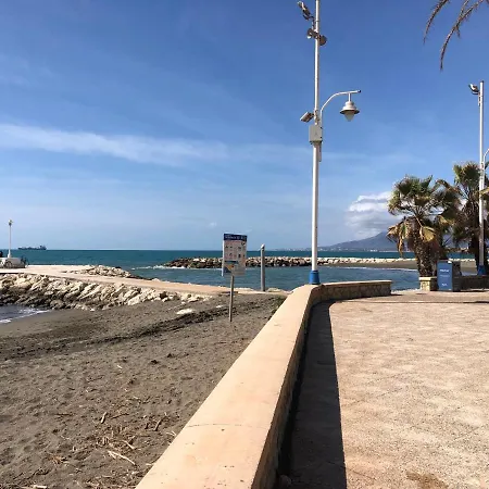 Piso En Pedregalejo A 50m De La Playa. Malaga