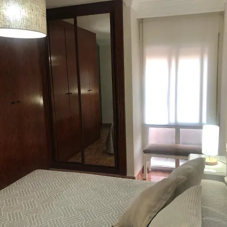 Piso En Pedregalejo A 50m De La Playa. Apartment *