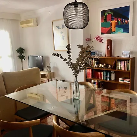 Apartment Piso En Pedregalejo A 50m De La Playa.
