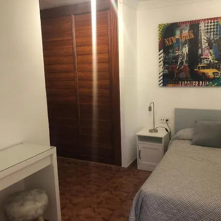 Piso En Pedregalejo A 50m De La Playa. 말라가