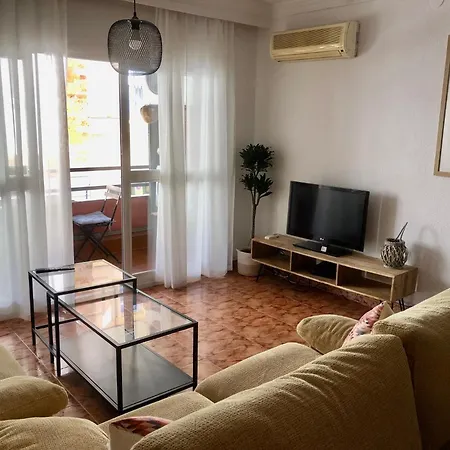 Piso En Pedregalejo A 50m De La Playa. 말라가
